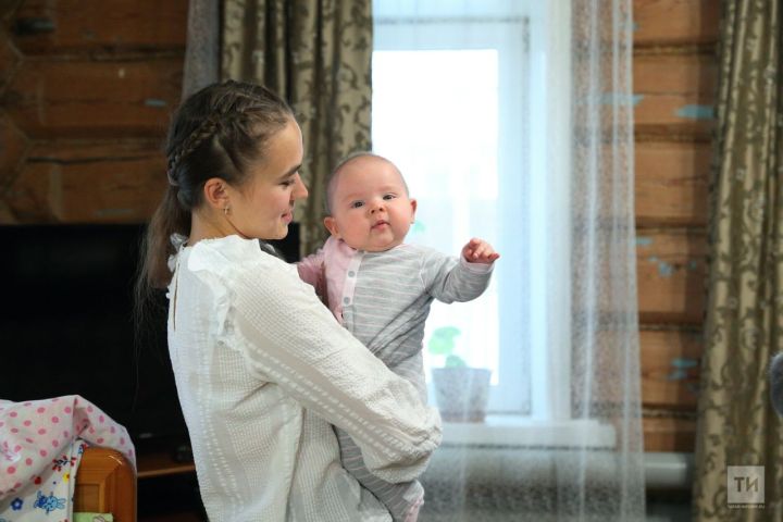 73 татарстанские семьи получили поддержку при усыновлении ребенка в этом году