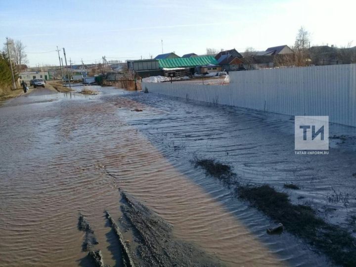 В Татарстане семилетнего мальчика ударило током из лужи
