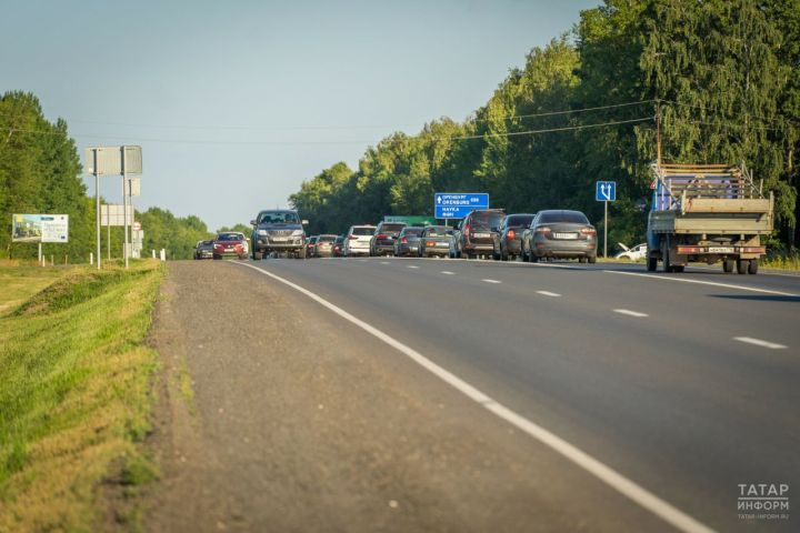 Ограничить поездки водителям в жару рекомендуют автоинспекторы