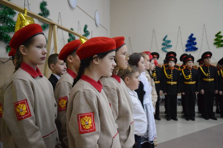 Более 70 школьников Камско-Устьинского района были приняты в ряды юнармии