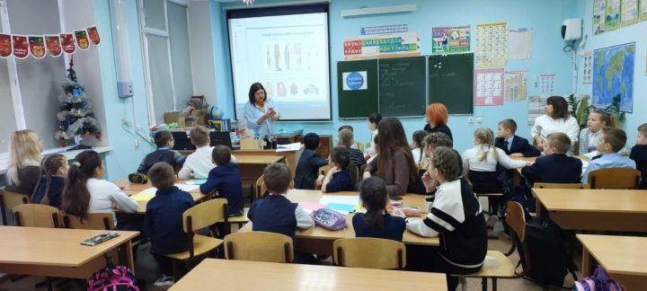 Новогодние традиции в интерактивном занятии