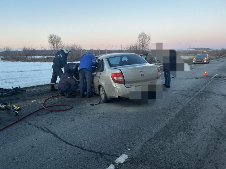 Водитель легковушки спровоцировала массовое ДТП в Буинске