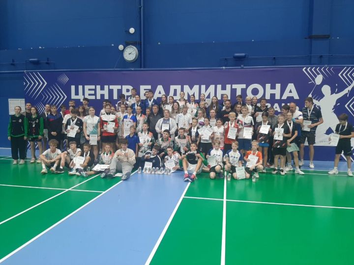 Медали в копилку камскоустьинских бадминтонистов