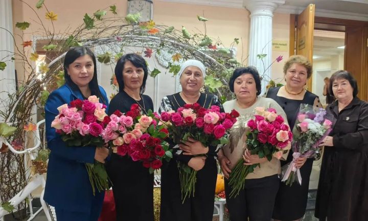 Учителей чествовали в Камском Устье