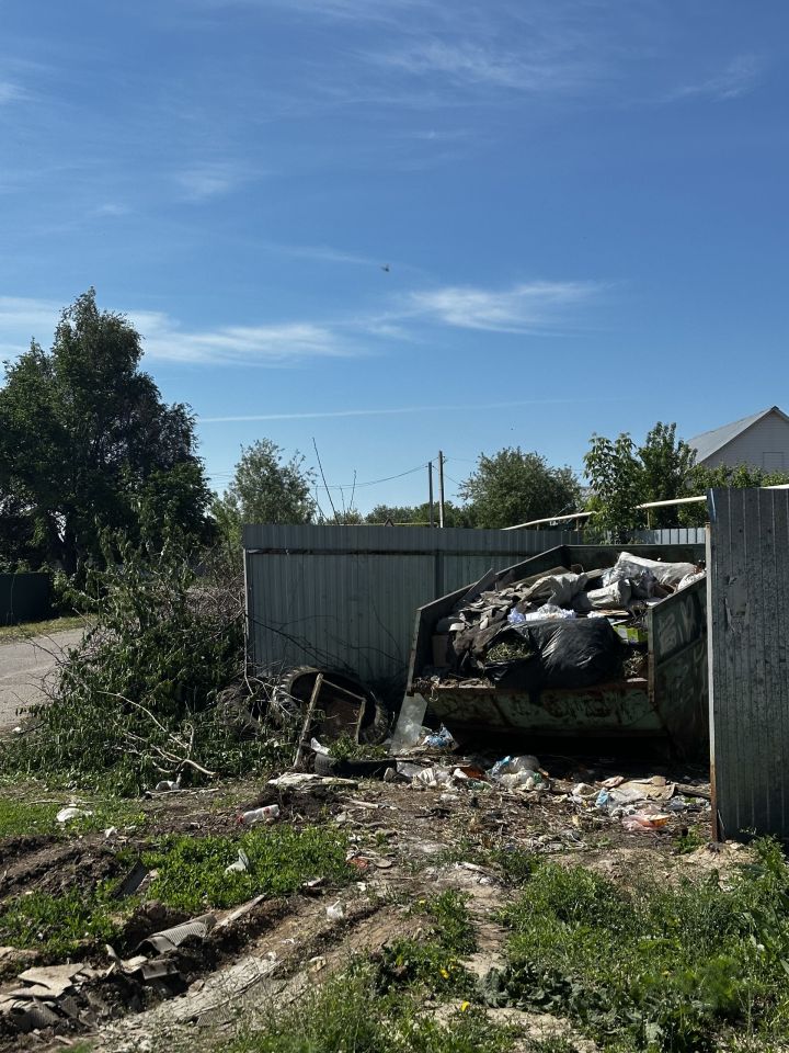 26 нарушений благоустройства выявлено в Камско-Устьинском районе за полтора месяца
