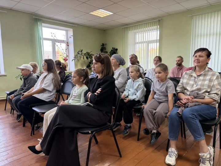 День открытых дверей прошел в Камско-Устьинской музыкальной школе