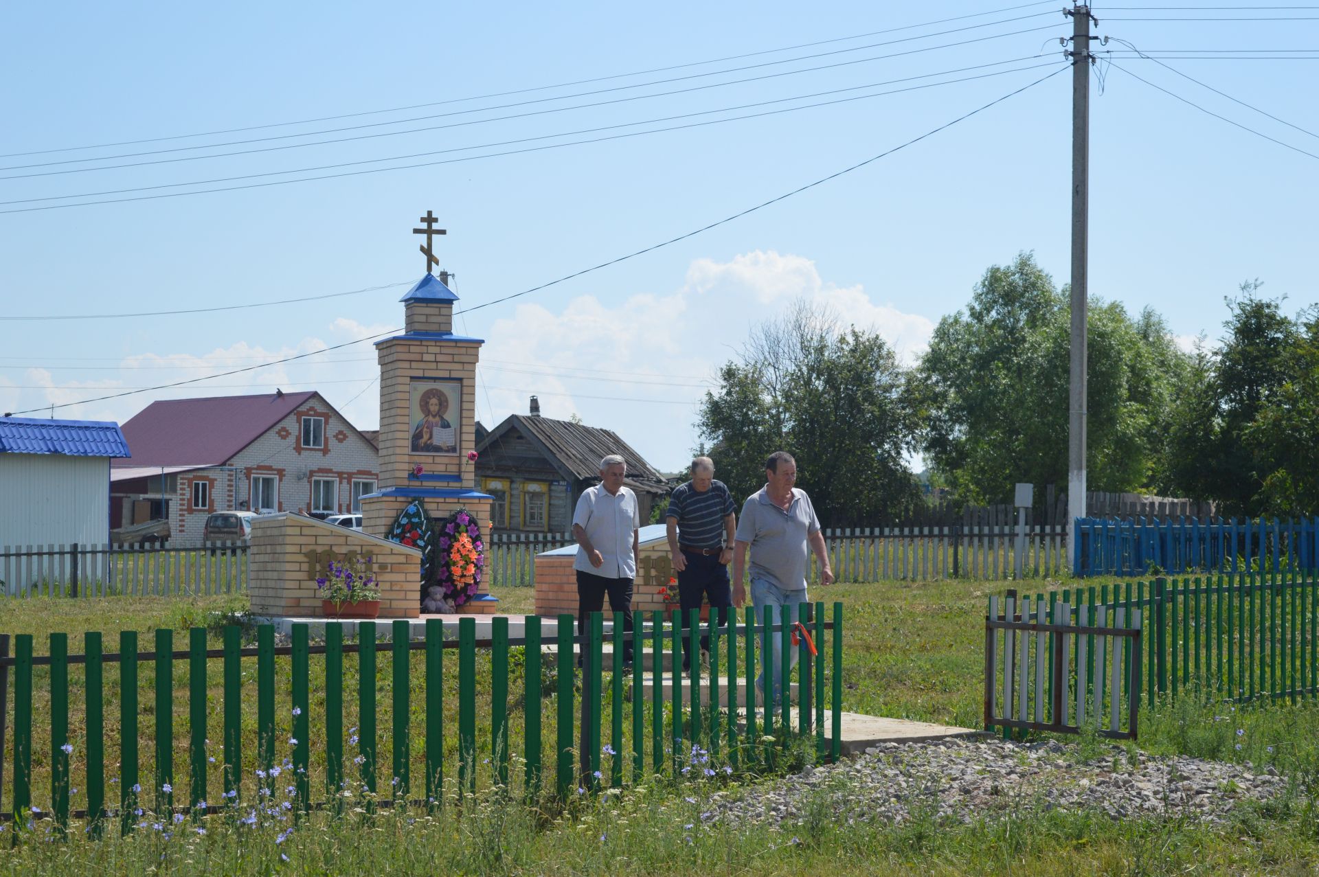 Погода в зай каратае. Мордовский Каратай Камско-Устьинский район. Зәй-Каратай деревня Лениногорский район. Сатлыган деревня. Мордовский Каратай Камско Устьинского района Республики Татарстан.