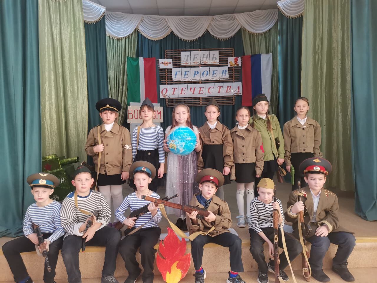 Ученики Затонской школы выступили на московской сцене на финале конкурса "Сыны и дочери Отечества"