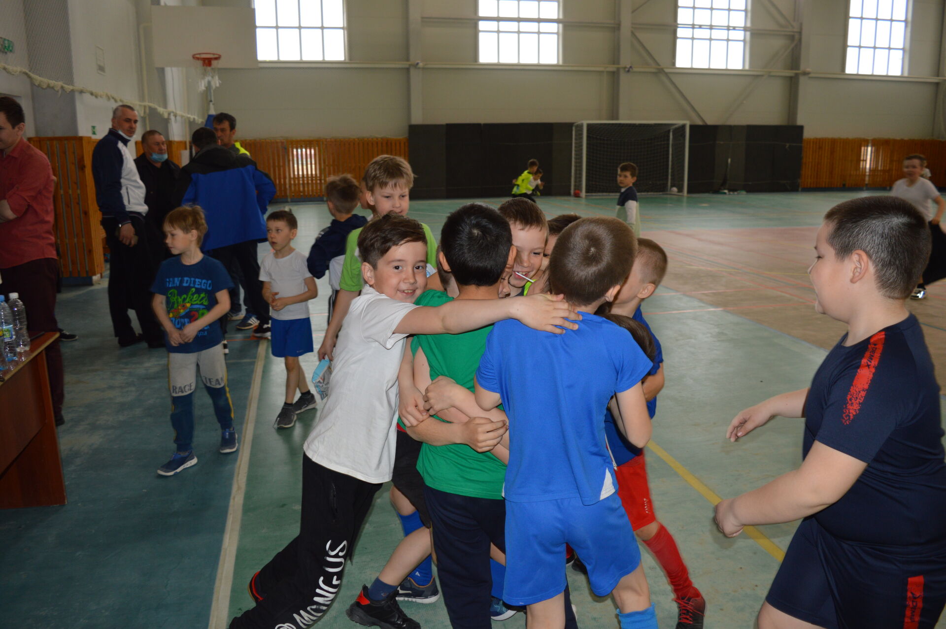 Межрайонный турнир по футболу прошёл сегодня в СОК "Акчарлак"