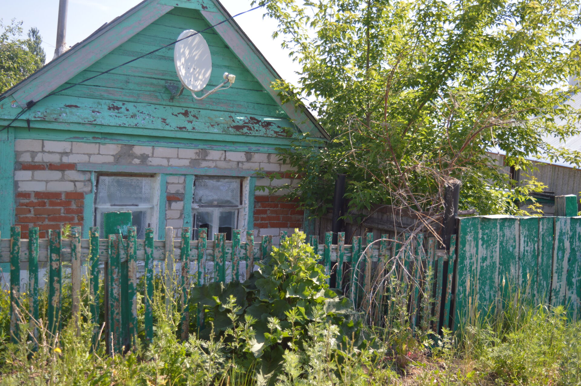 Чистота и порядок в поселке зависят от нас