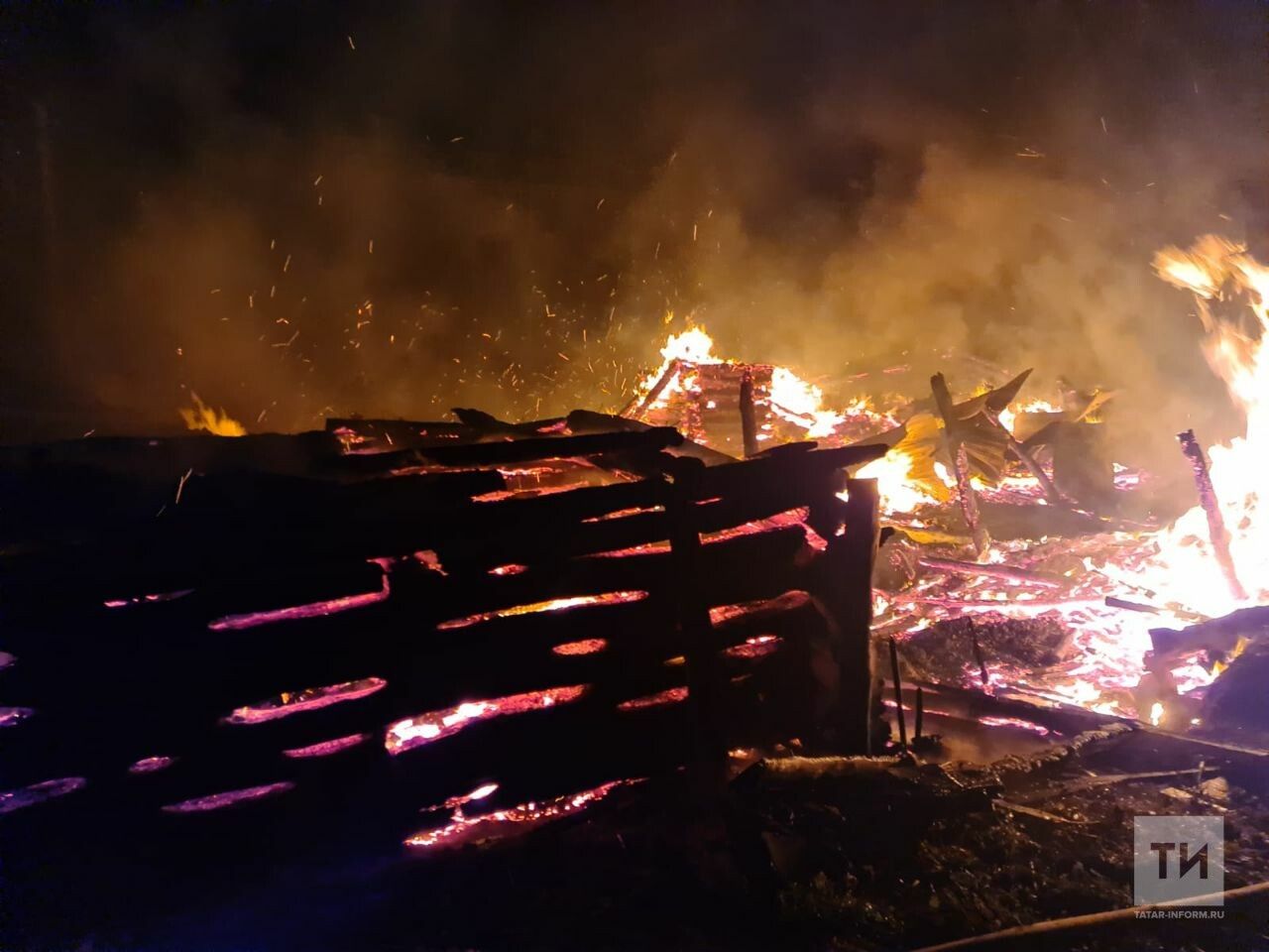 В соседнем районе на пожаре погибла пожилая женщина