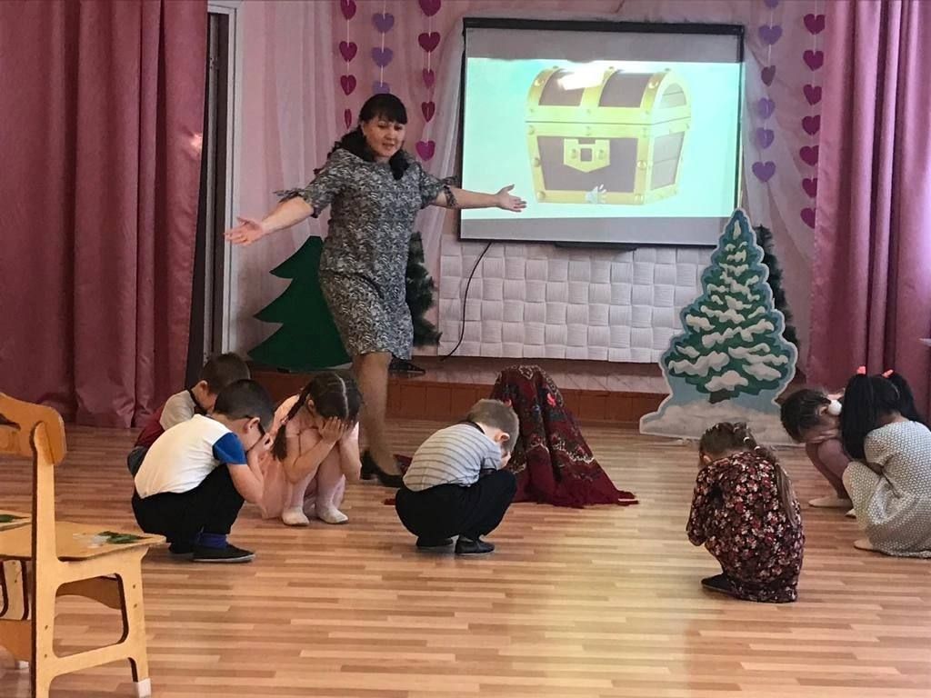 В Камско-Устьинском районе прошел муниципальный этап конкурса «Воспитатель года»