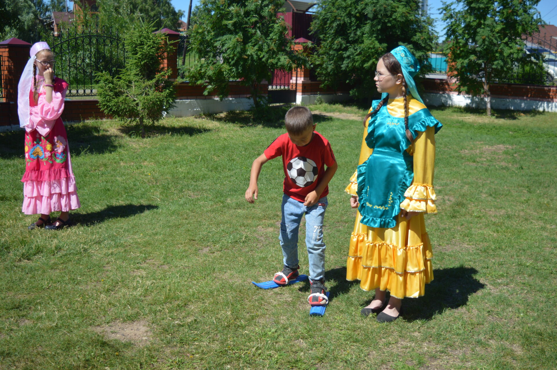 В Камско-Устьинской татарской школе прошёл Сабантуй