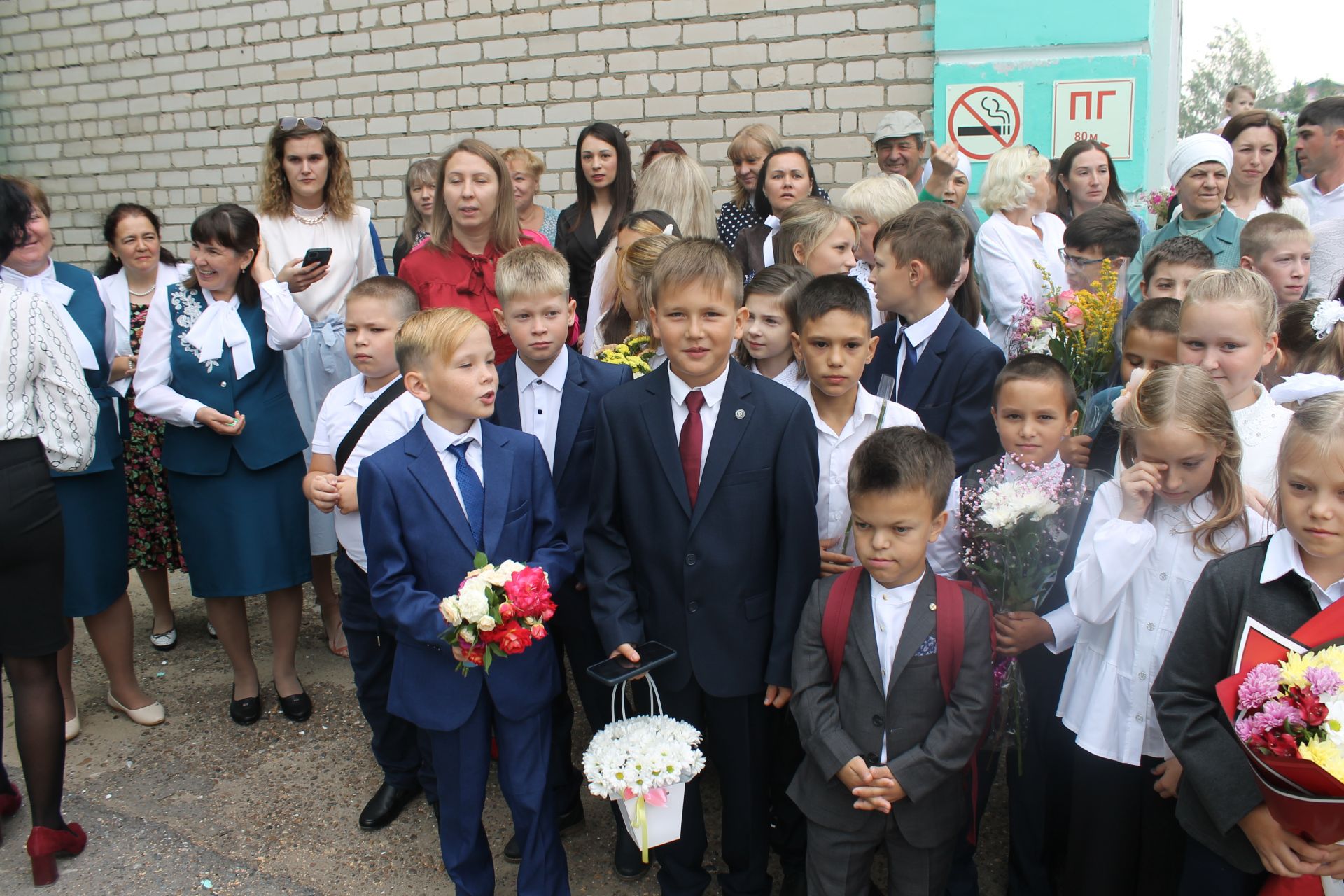 День знаний в Камскоустьинской школе