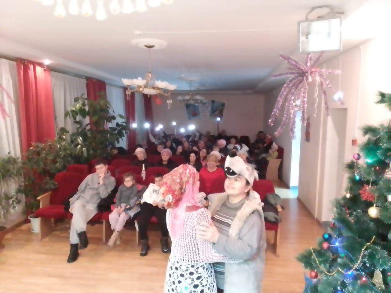 В клубах Камскоустьинского района проходят праздничные мероприятия