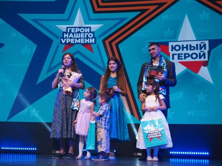 Жители эко-поселения Антоновка поздравляют с Новым годом
