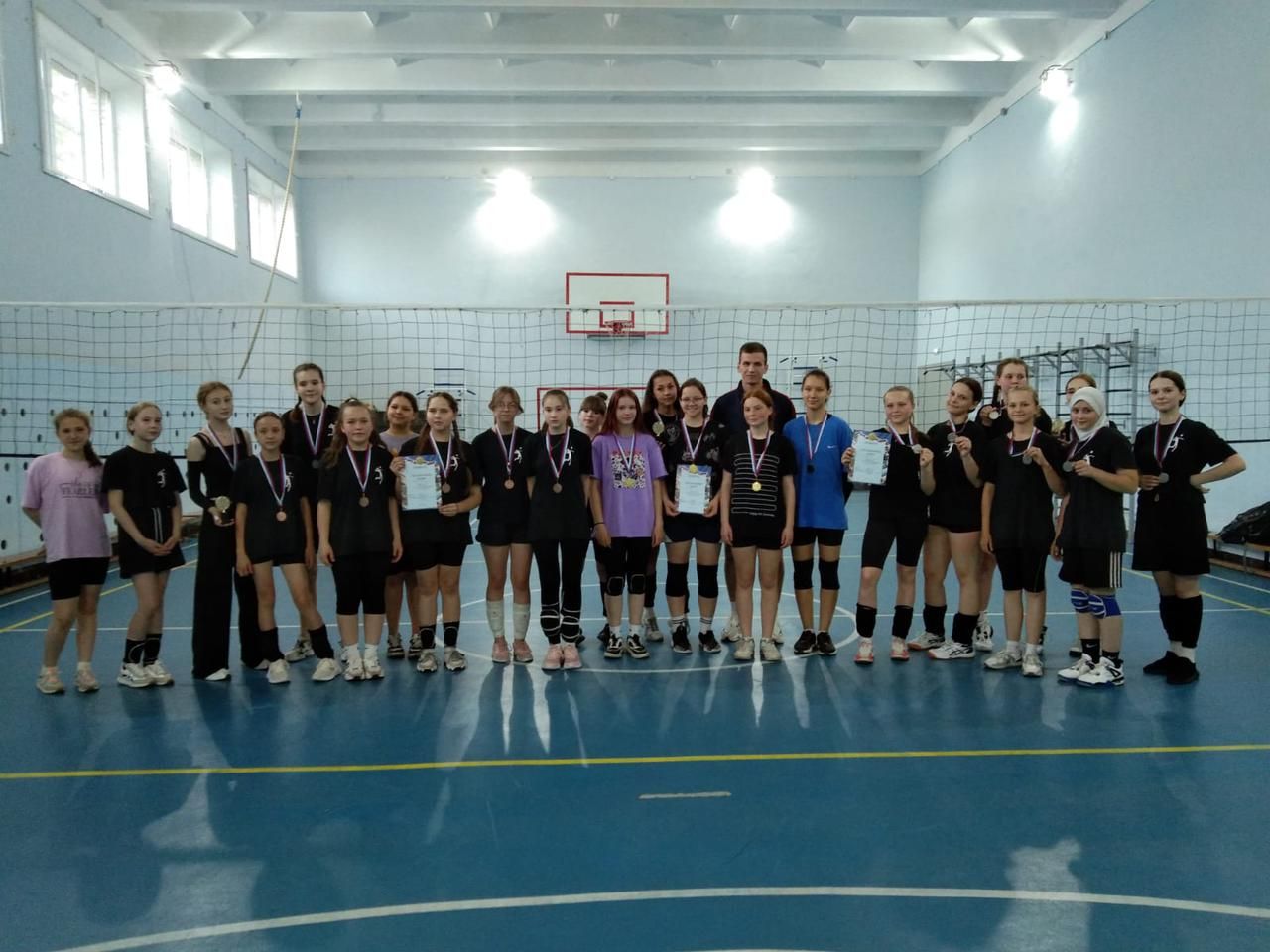 Камскоустьинские волейболистки обыграли Буинск