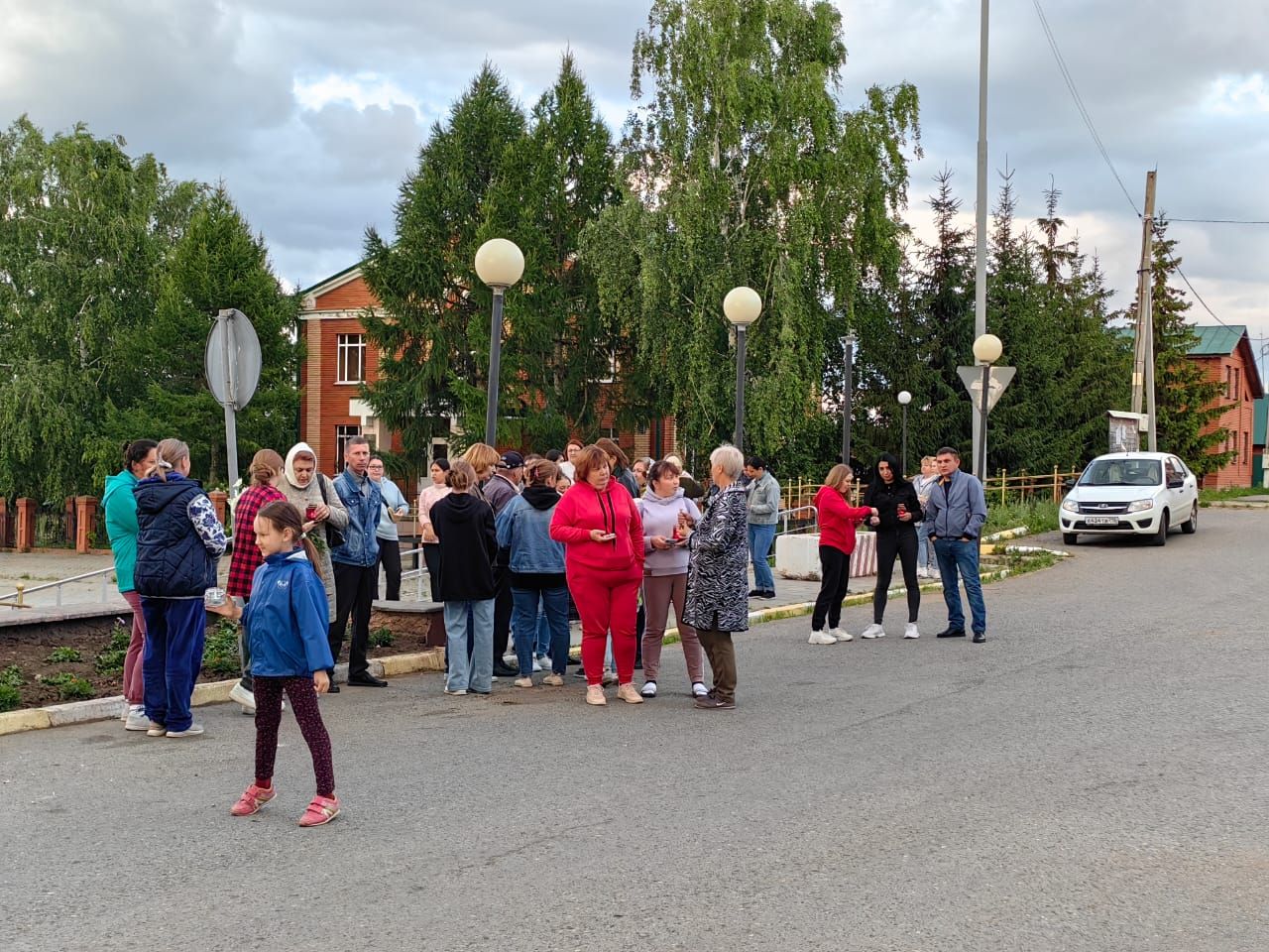 В Камском Устье прошел митинг приуроченный ко Дню памяти и скорби