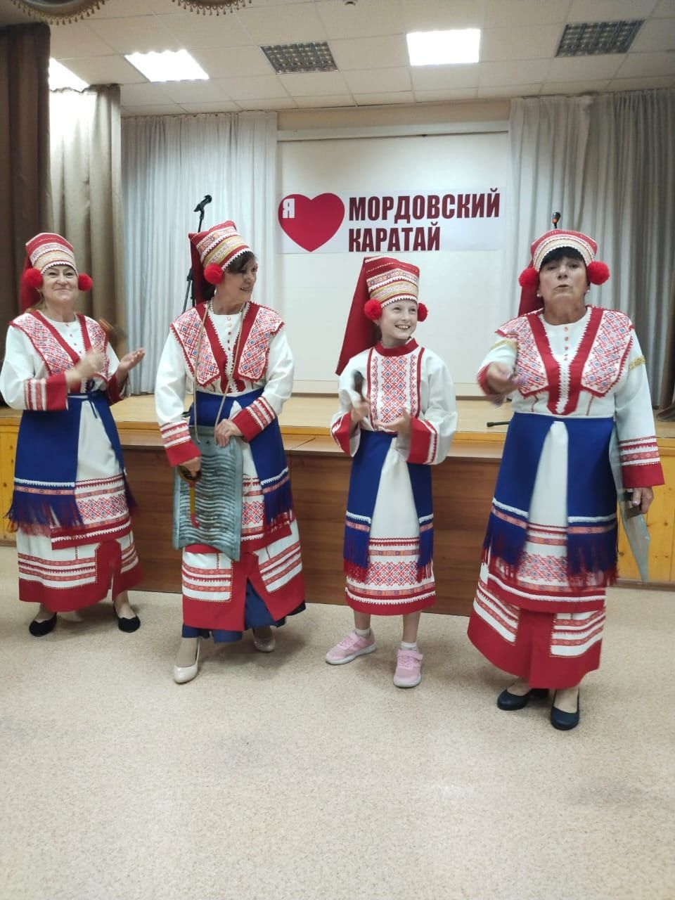 Настоящий праздник устроили для себя жители Мордовских Каратаев