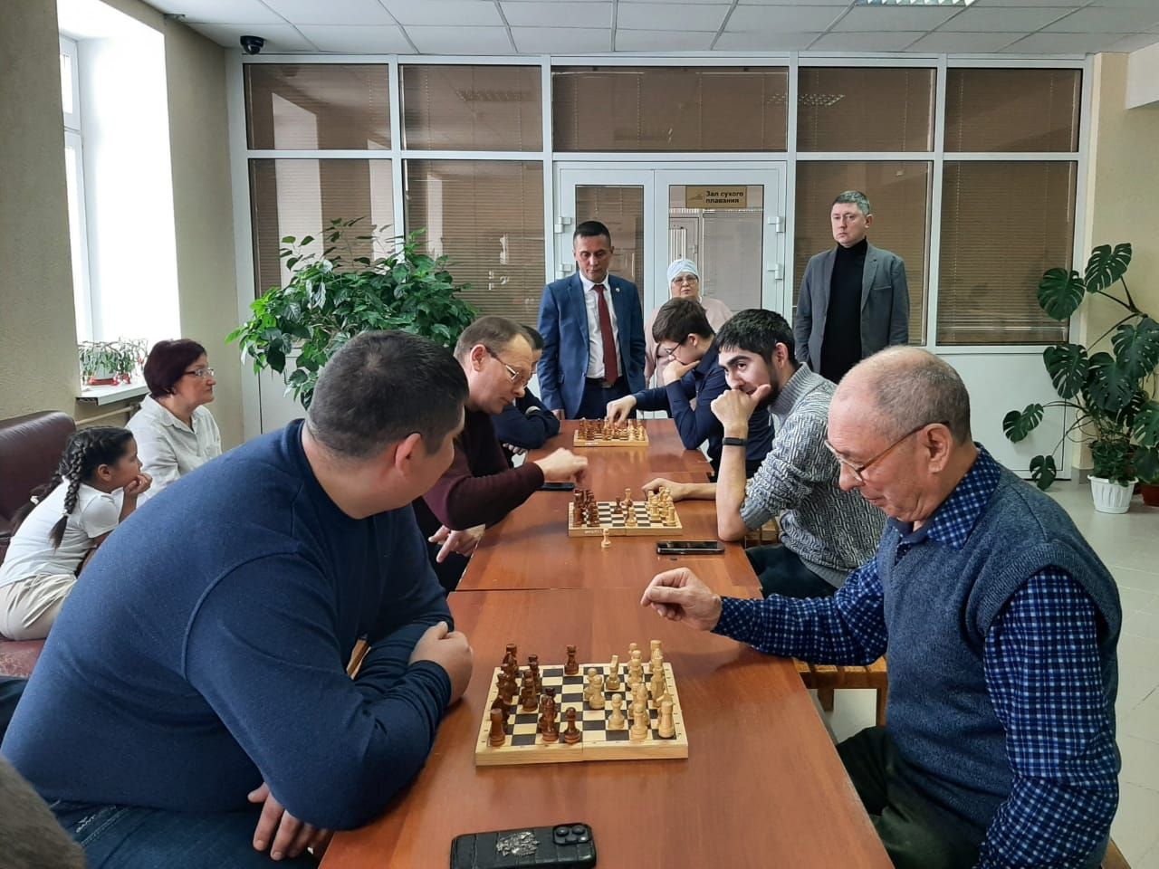 Камскоустьинцы участвуют в шахматном турнире всей семьей