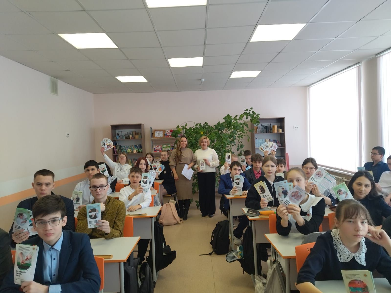 Школьники познают азы  знаний потребителя