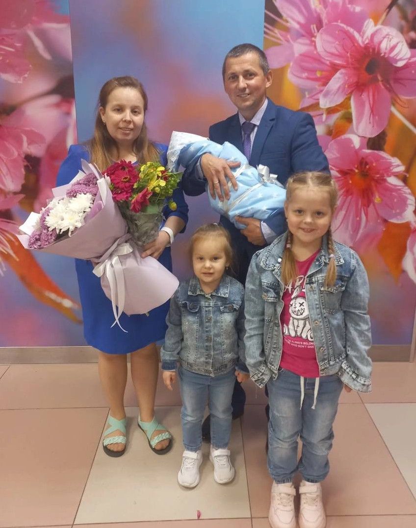 В Камско-Устьинском районе на одну многодетную семью стало больше
