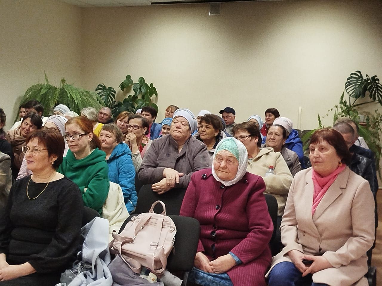 Большие Кармалы: памяти защитников Отечества посвящается