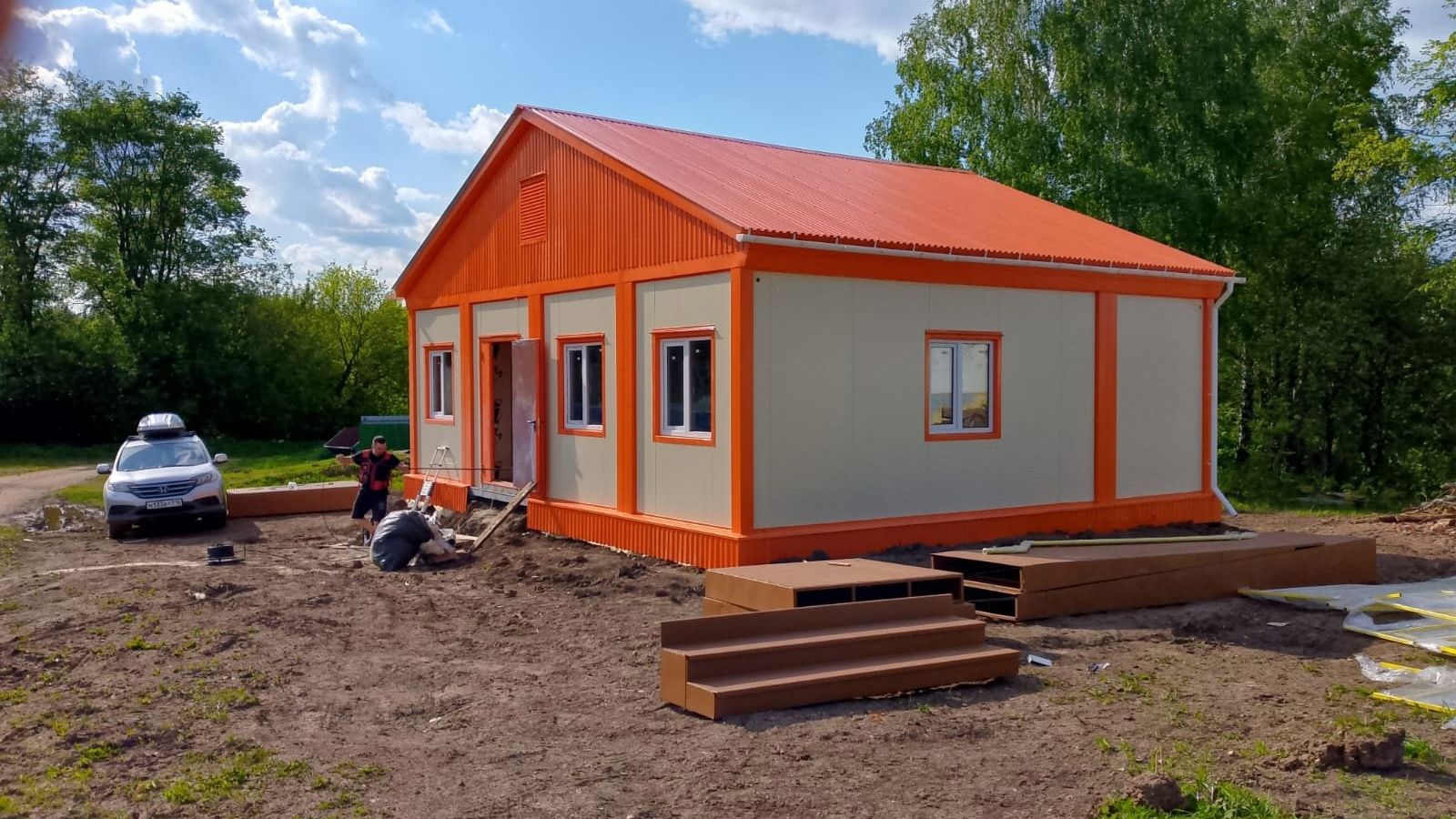 В Осинниках продолжается строительство нового фельдшерско-акушерского пункта