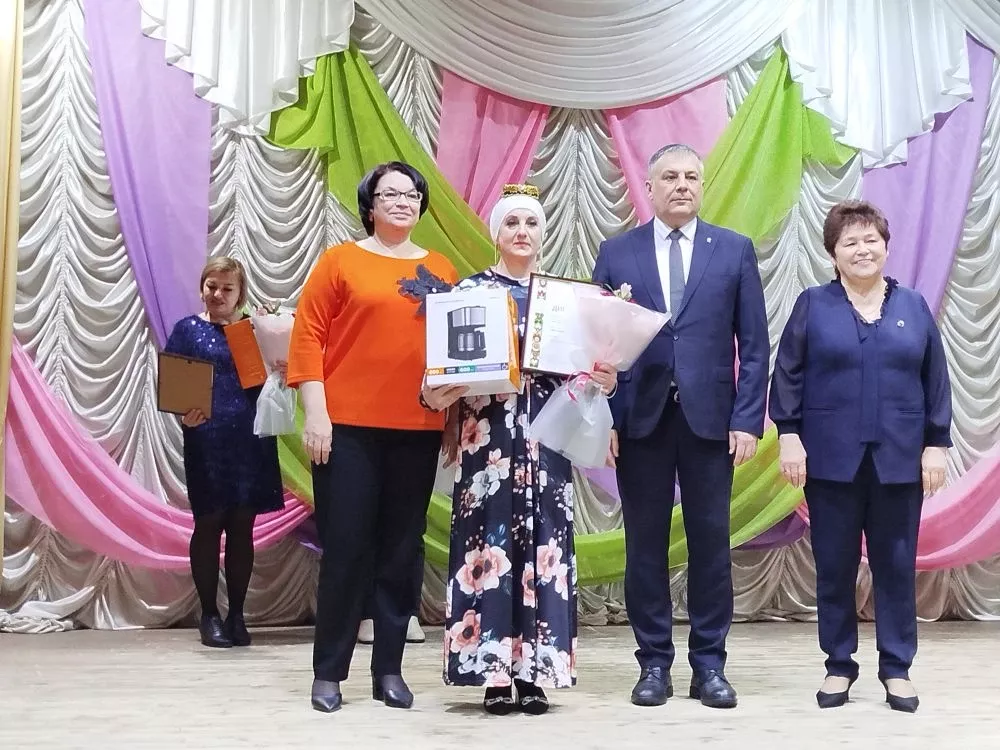 Женщина года. Мужчина года: женский взгляд