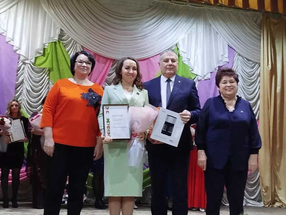 Женщина года. Мужчина года: женский взгляд