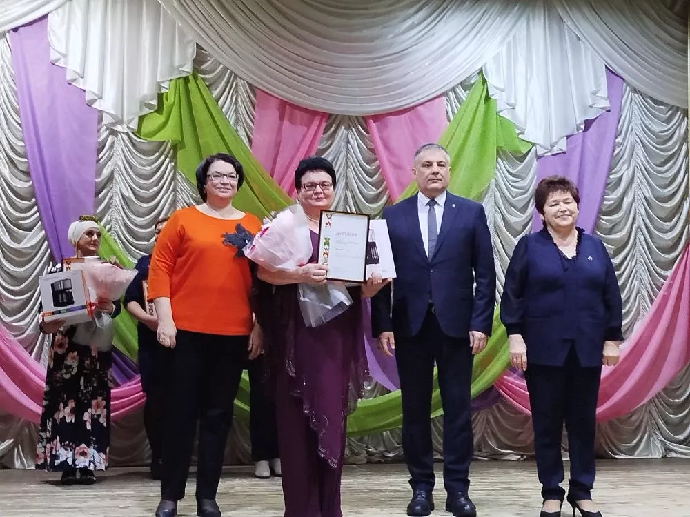 Женщина года. Мужчина года: женский взгляд