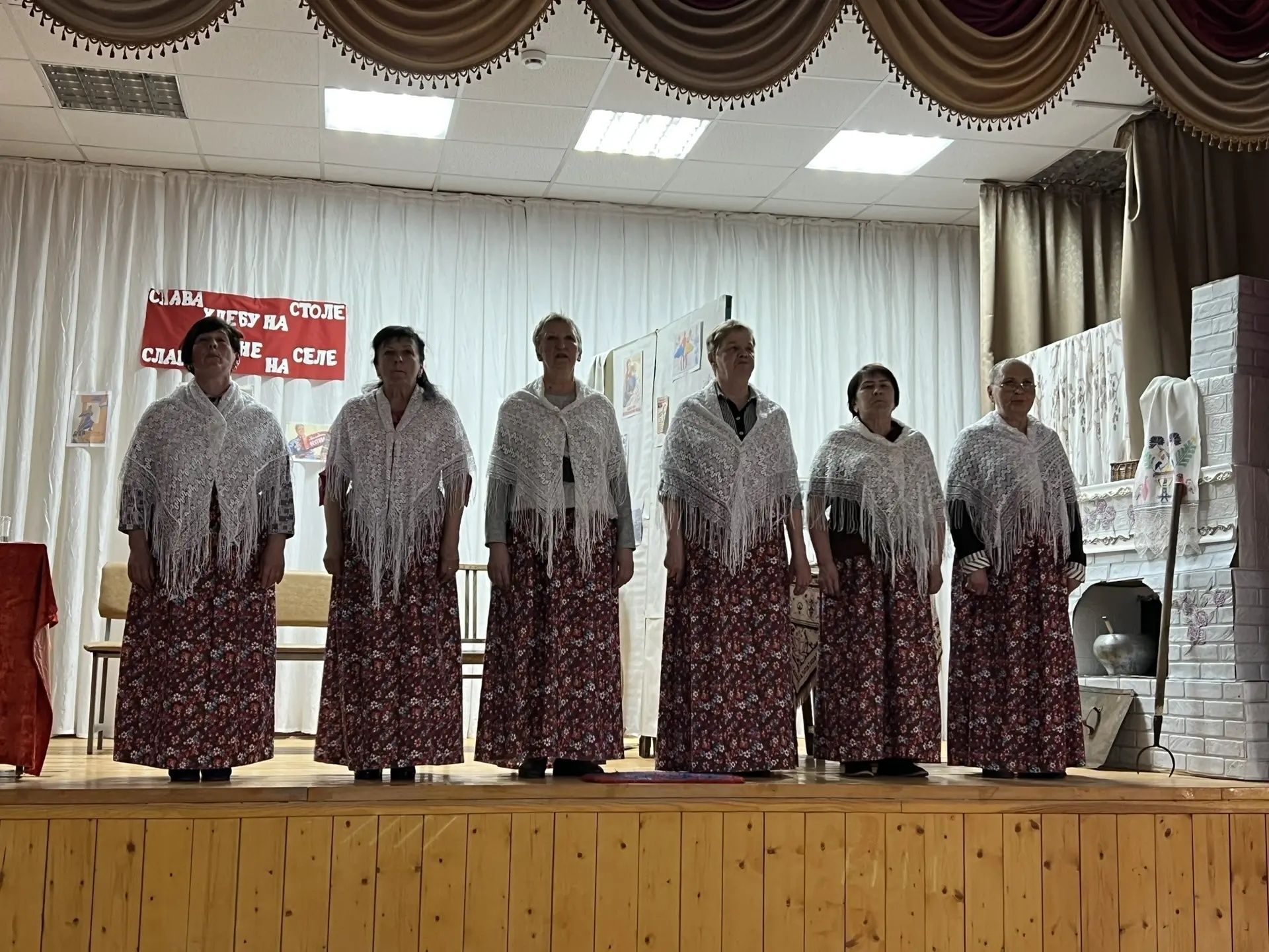 В Моркаратаевском сельском клубе вновь аншлаг