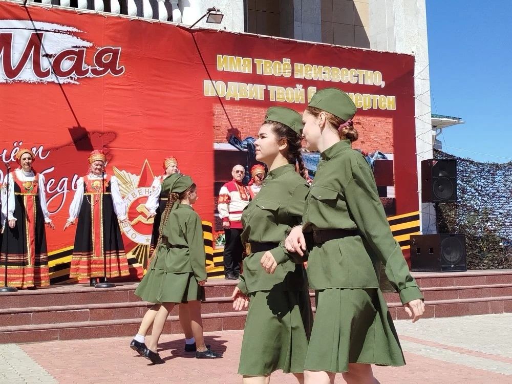 Концерт ко Дню Победы в Камском Устье объединил поколения