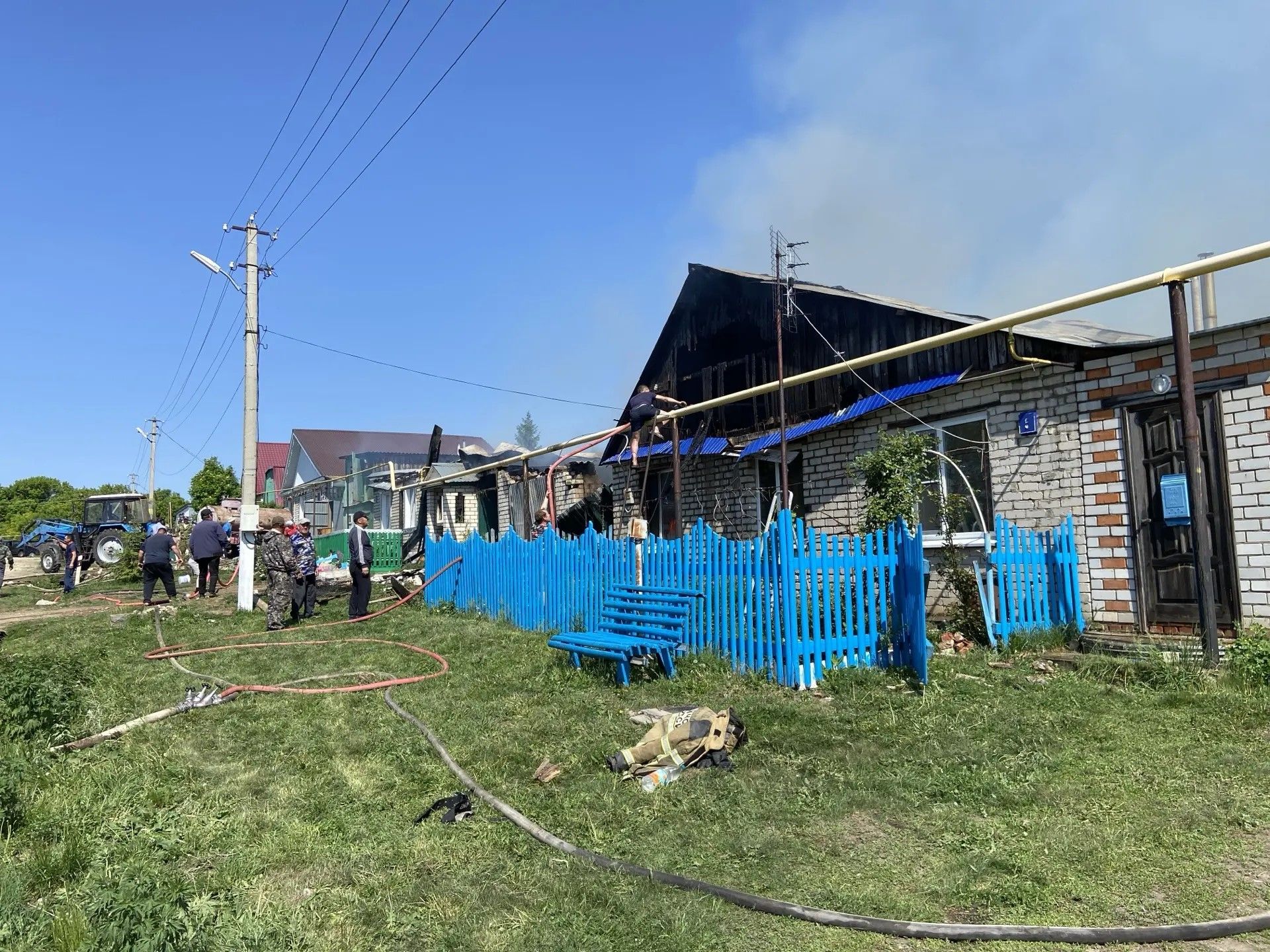 В Камско-Устьинском районе сгорели два дома