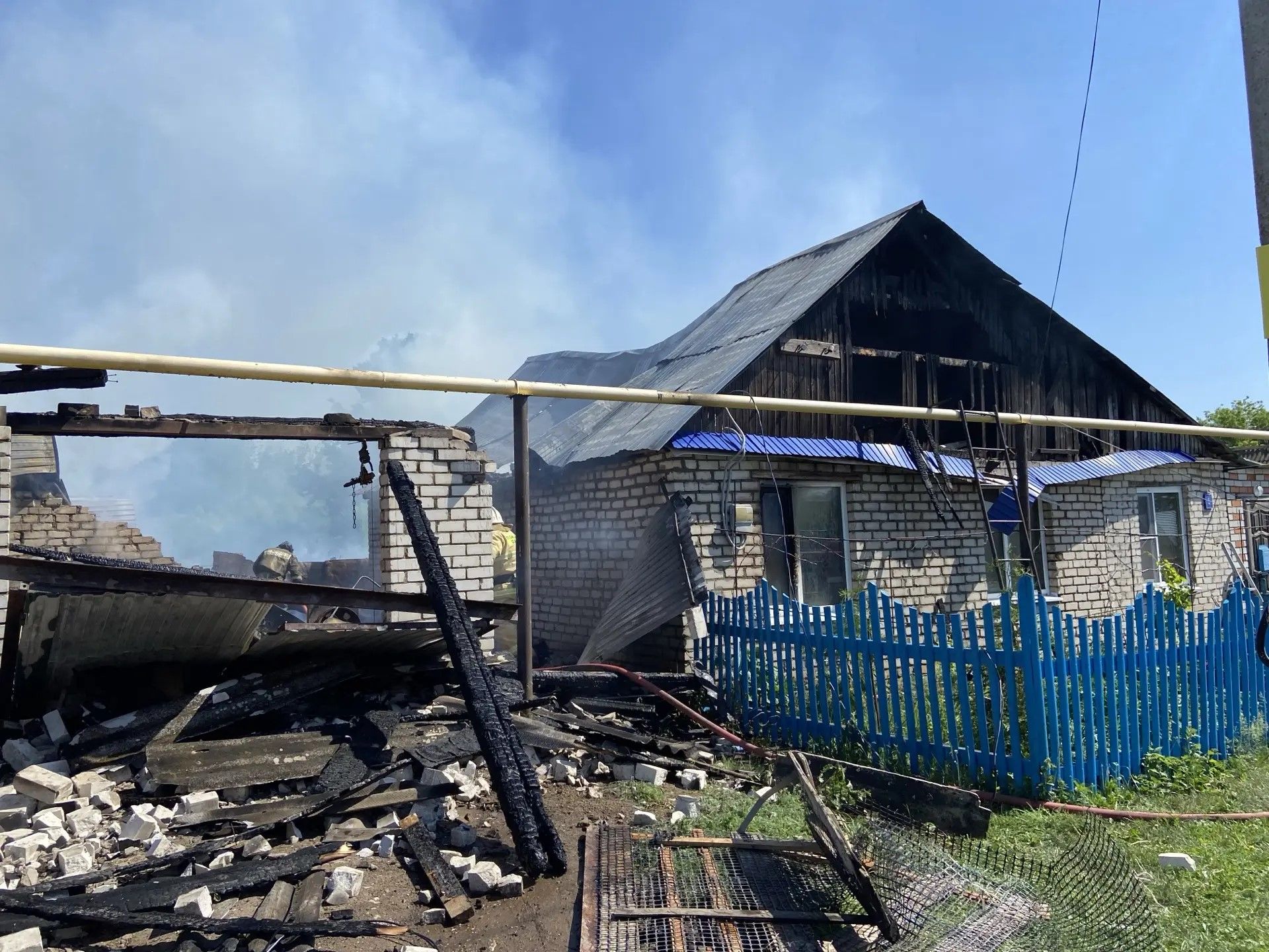 В Камско-Устьинском районе сгорели два дома