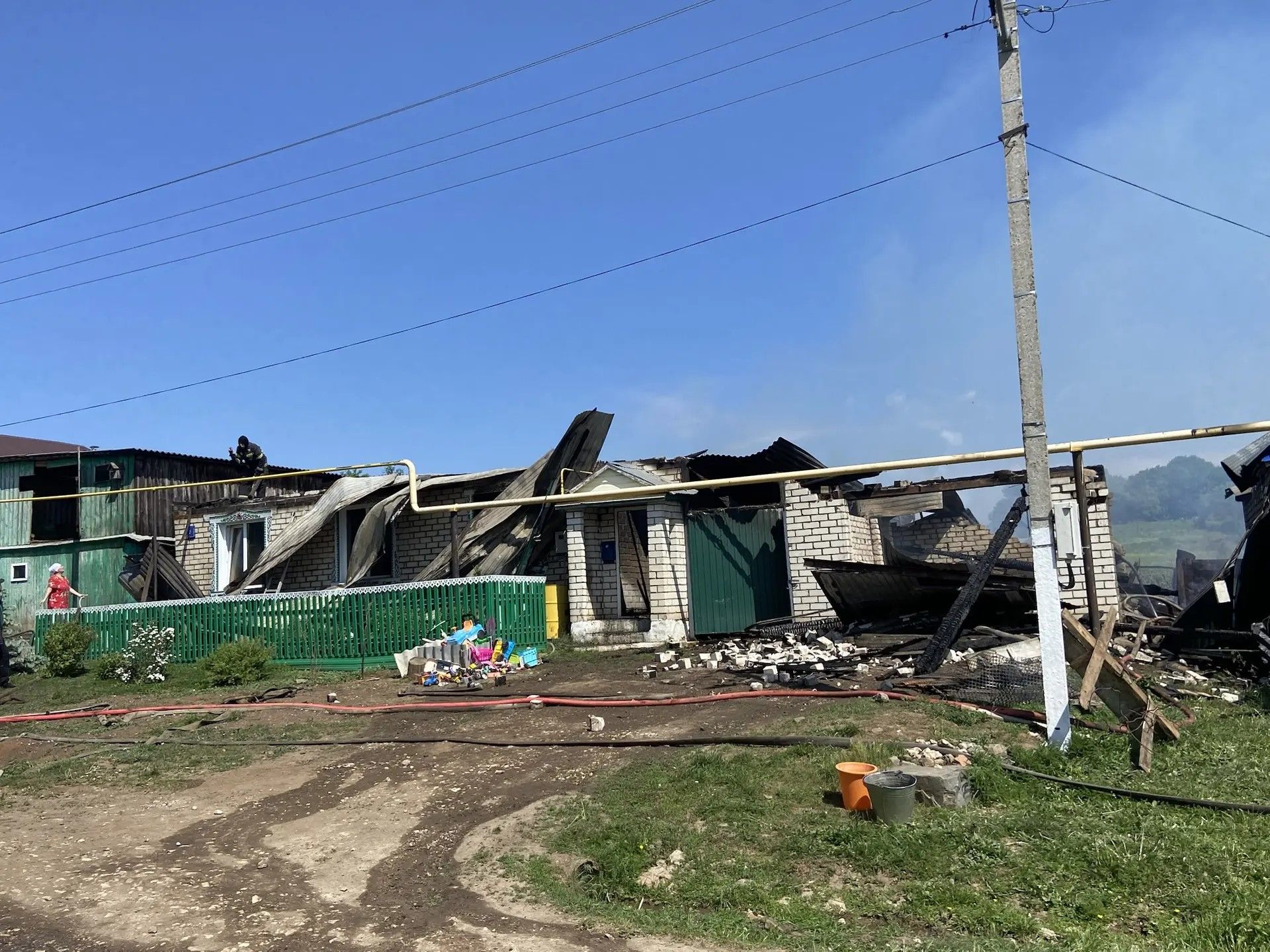 В Камско-Устьинском районе сгорели два дома