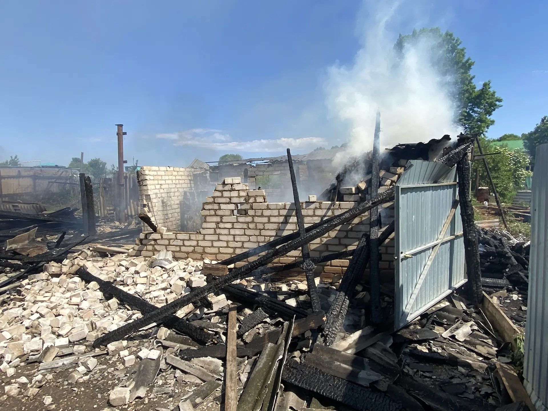 В Камско-Устьинском районе сгорели два дома