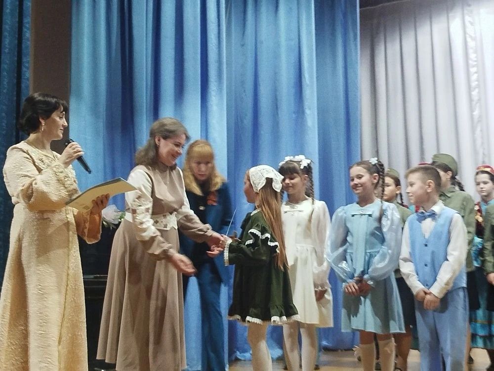 В поселке речников звучат весна и музыка
