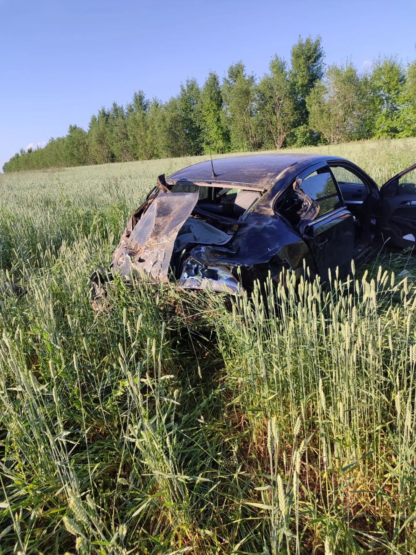 Несовершеннолетний водитель совершил аварию в Камском Устье