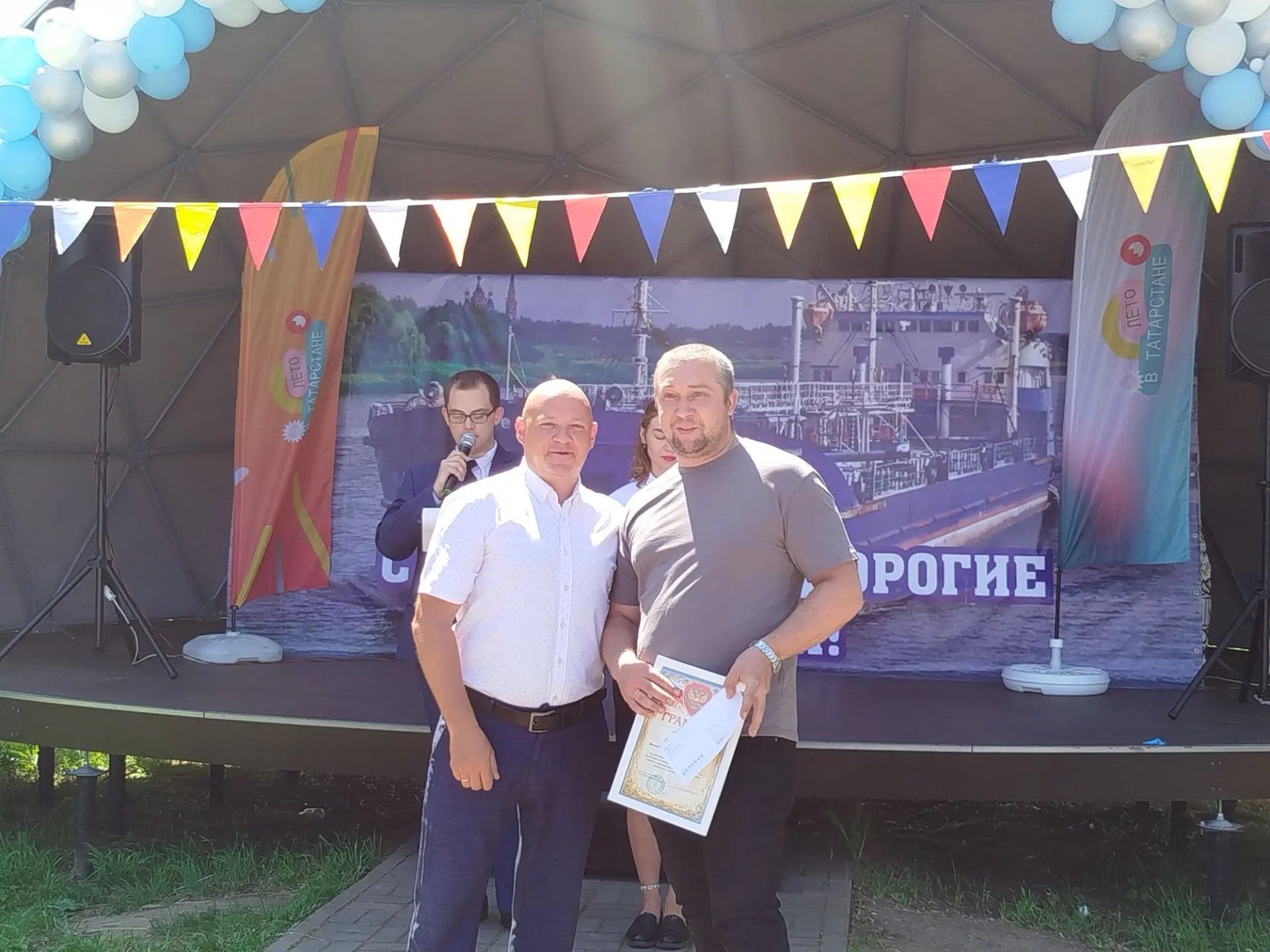 День речника встретили на яркой праздничной ВОЛНЕ