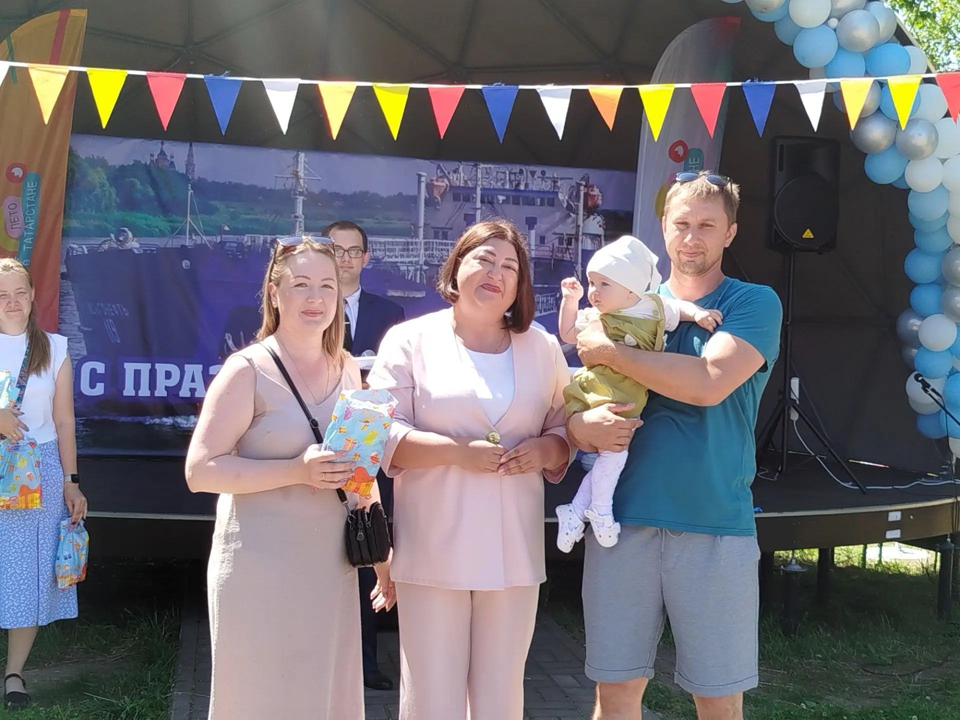День речника встретили на яркой праздничной ВОЛНЕ