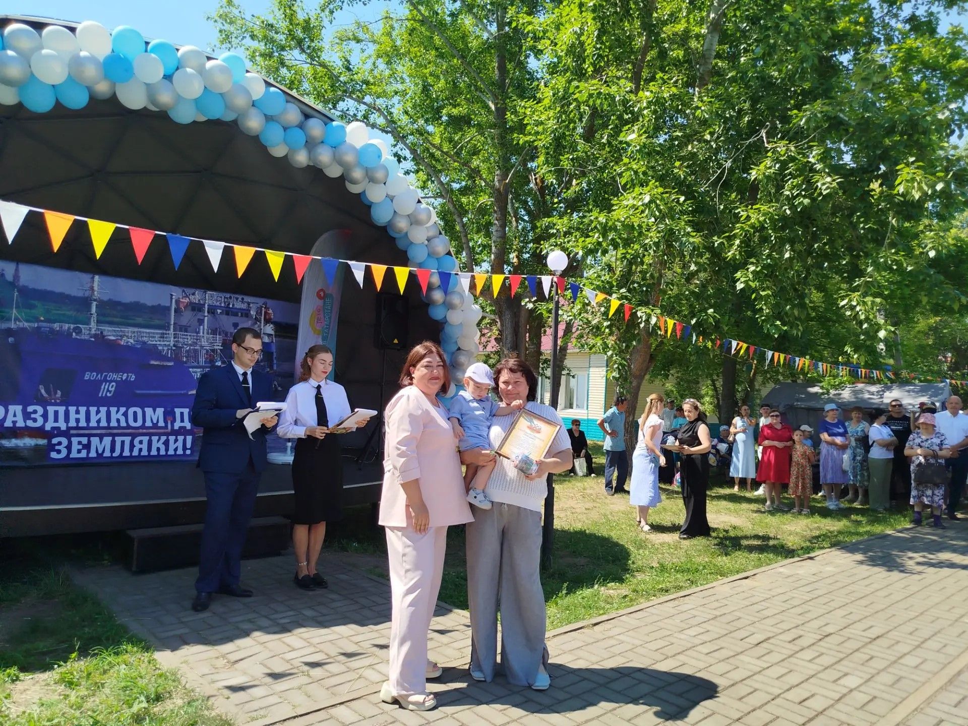 День речника встретили на яркой праздничной ВОЛНЕ