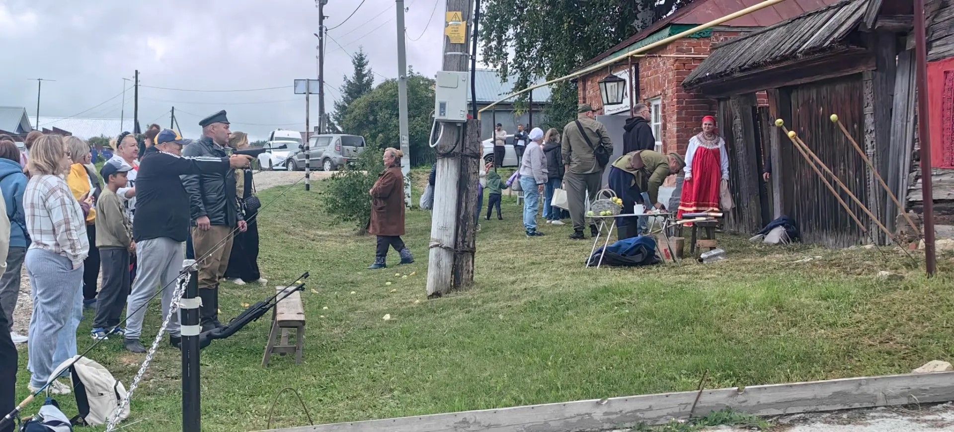 Несмотря на дождь праздник в Красновидово состоялся