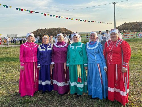 Творческие коллективы Камско-Устьинского района приняли участие в православном празднике