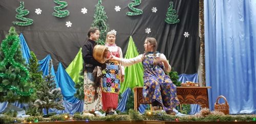 Затонцы поставили новый спектакль