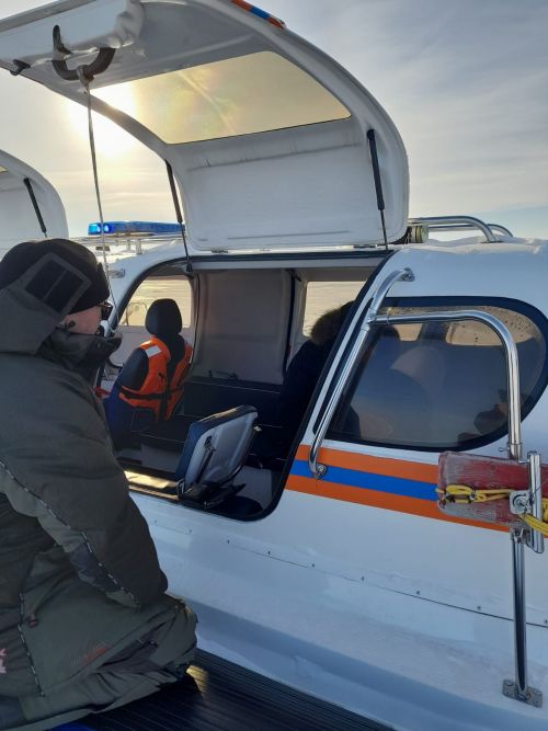 На Волге у Камского Устья автомобилист нарушил правила выезда на лед