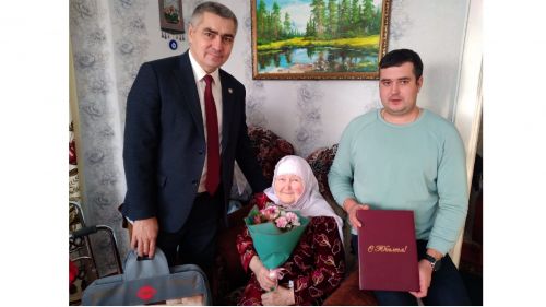 90-летний юбилей отметила Мавлютова Рашида Нигматовна