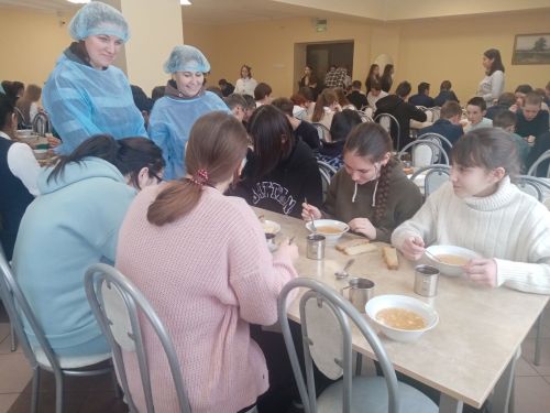 Горячее питание обучающихся под контролем у родителей