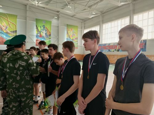 В Акчарлаке прошел турнир по футболу на призы пограничников района