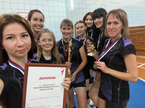 Первая игра женской волейбольной лиги прошла в районе